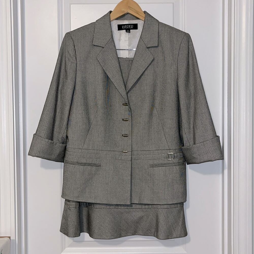 Kasper 3/4 Sleeve Skirt Suit